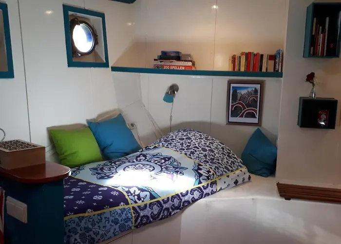 Hotel Boat & Breakfast Alhena *