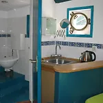 Hotel Boat & Breakfast Alhena