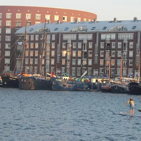 Boat & Breakfast Alhena